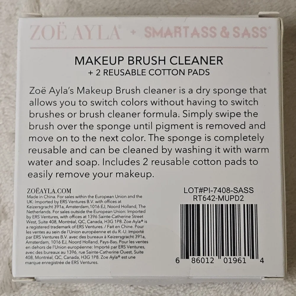 Zoe Ayla Bye B*tch Makeup Brush Cleaner + 2 Reusable Cotton Pads.
